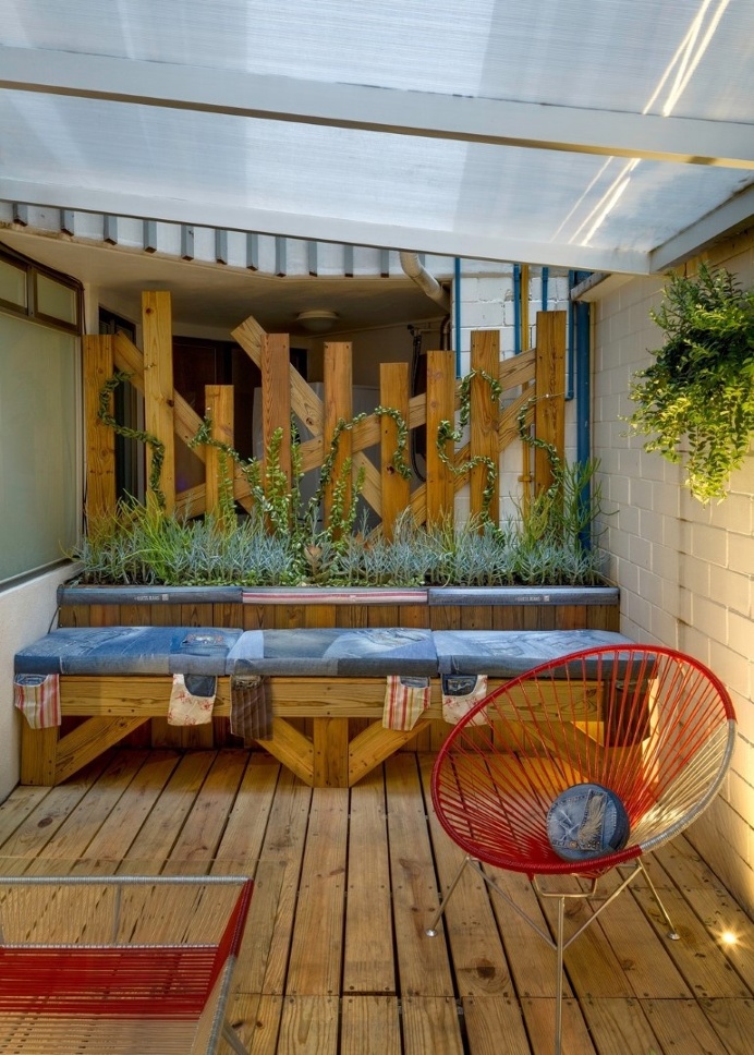 Traditional Apartment Turned into a Functional Studio for a Young Designer
