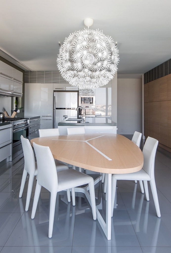 Edge House in Athens / Studio Omerta
