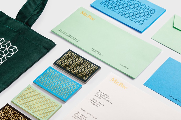 Mr.Bee - Mindsparkle Mag Mr.Bee branding project designed by Diano Kitanovski is a small family owned honey business located in the Styria region of northeast Slovenia. #logo #packaging #identity #branding #design #color #photography #graphic #design #gallery #blog #project #mindsparkle #mag #beautiful #portfolio #designer