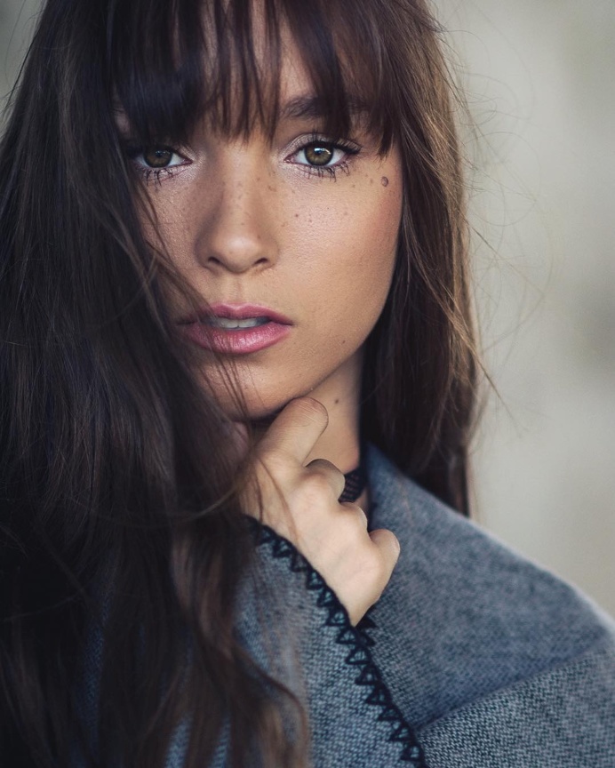 Beautiful and Emotional Female Portraits by Luis Cara-Chardá