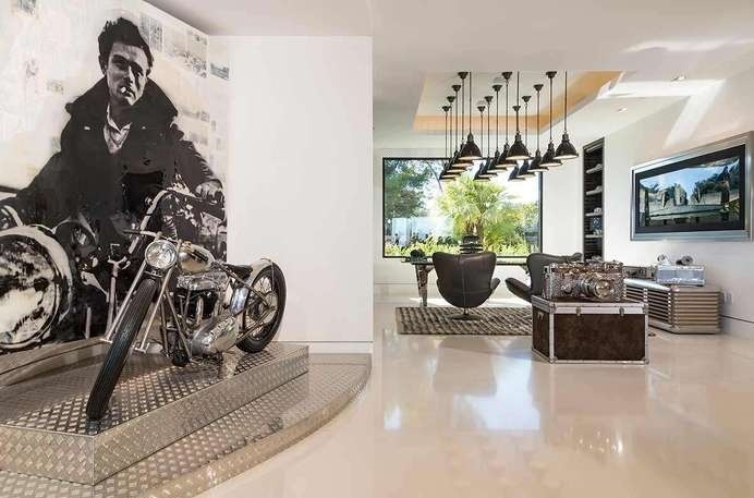 Take a tour inside the $85-million home for sale in Beverly Hills - www.homeworlddesign. com (8) #interior #design #architecture #luxuryhome
