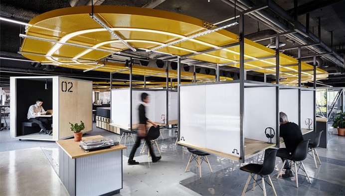 74 Office Decor Ideas – Make Your Workplace Fun, Productive & Creative - InteriorZine