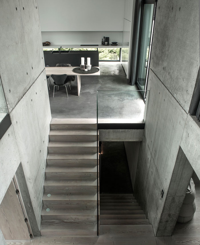 Villa V3 by ADRESS // CALC