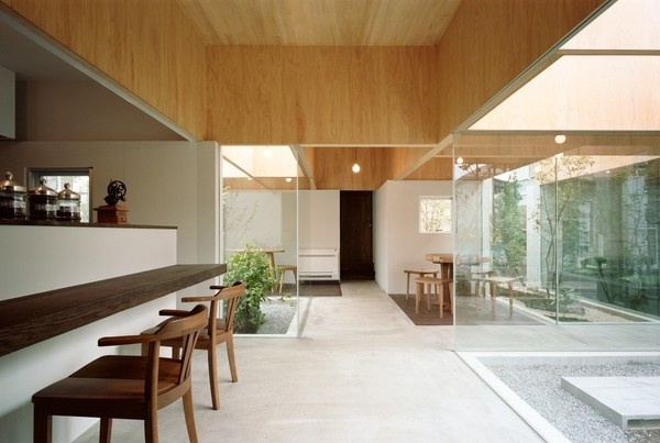 Table Hat / Hiroyuki Shinozaki Architects #wood #ceilings #interiors #architecture
