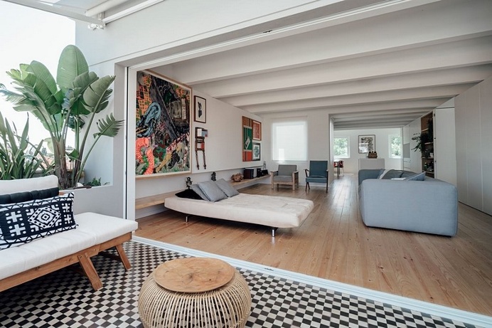 BA Apartment in Lisbon / Atelier Data