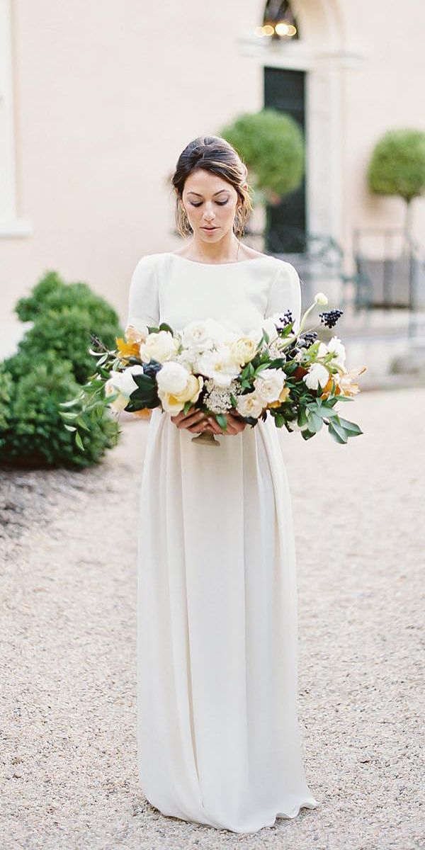 You are a bride and you are still looking for modest wedding dresses with sleeves?