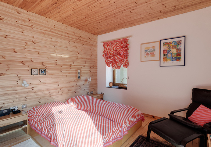 Traditional barn building with contemporary interiors