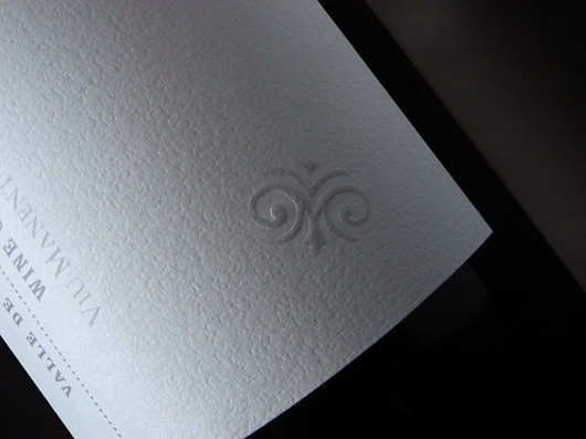 Graphic-ExchanGE - a selection of graphic projects #packaging #wine #label #bottle