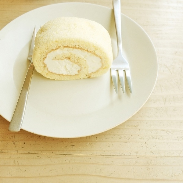 Take a break | Flickr - Photo Sharing! #cake #rollcake #cafe #tokyo #dessert #light #japan