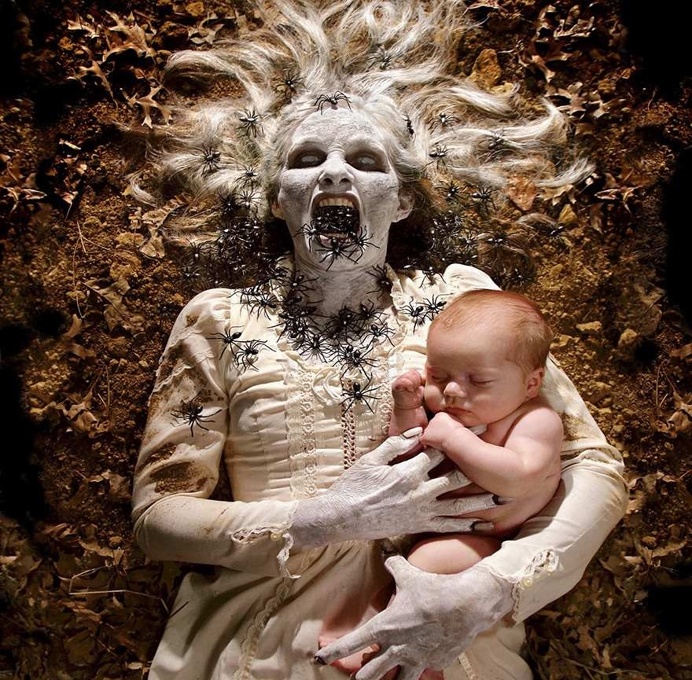 Joshua Hoffine Recreates Honnor Movie Scenes Together With His Daughters