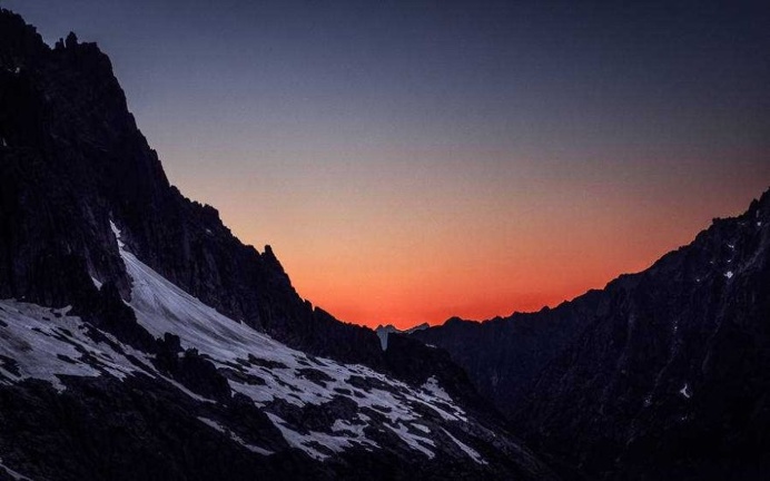 Versants Perdus: Esteban Wautier Documented His Climbing to Mont Blanc