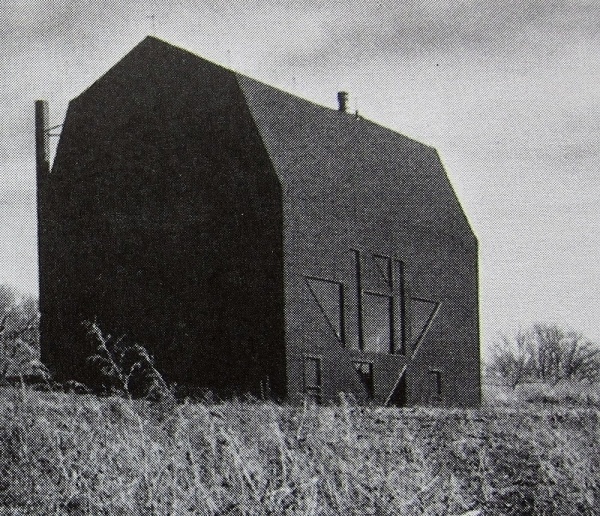 KID DELIGHT #white #house #black #architecture #and