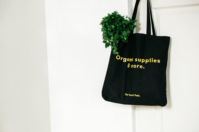 The Food Field store branding corporate design san pedro mexico by parametro studio business card minimal beautiful organic eat shop station