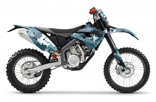 tumblr_kv9xcmdC3D1qazv8no1_500.jpg (500×328) #considered #camo #camouflage #carefully #dirtbike #bike #motorcycle #dirt