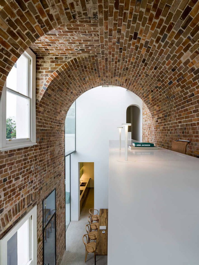 Italianate Style House / Renato D'Ettorre Architects