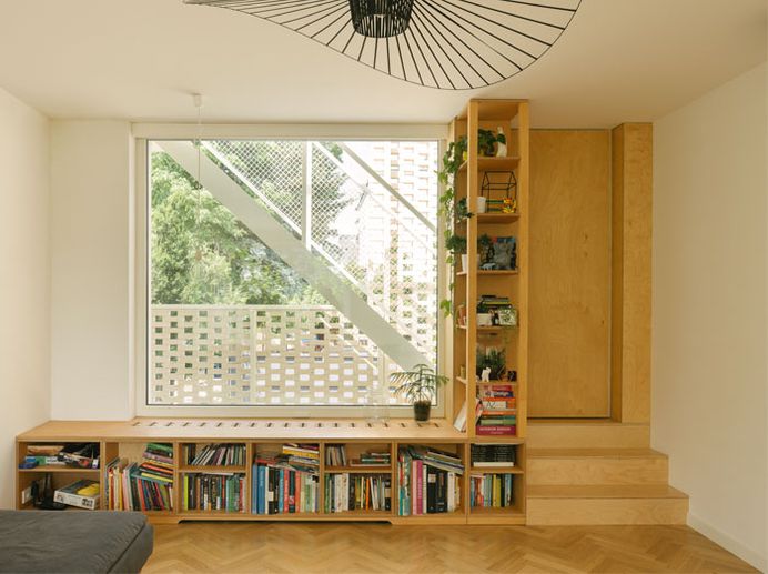 Modern and Flexible Home for a Four-member Family