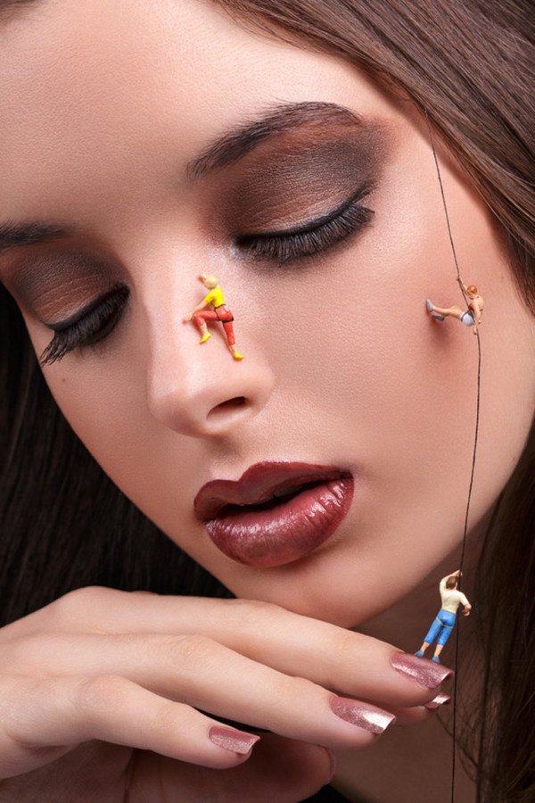 juan ssnchez castillo places miniatures on faces for making it up series designboom 06 #photography #miniatures