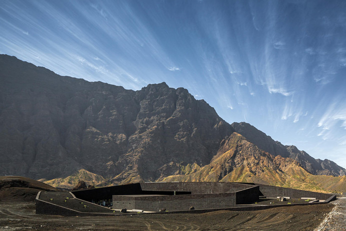 oto arquitectos fogo island park headquarters designboom #island #fogo