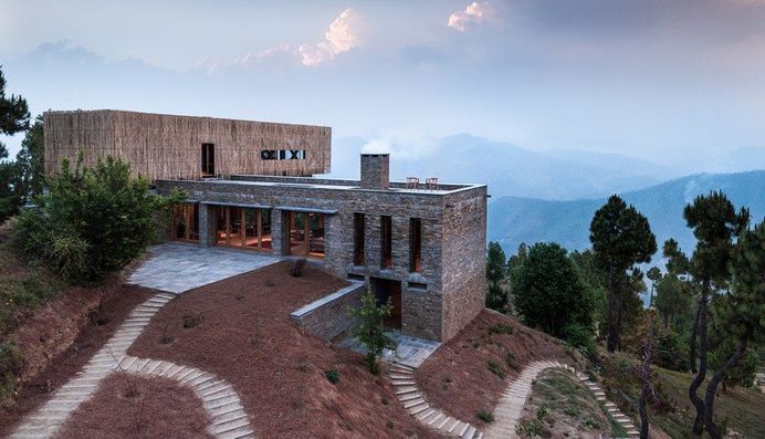 Kumaon Hotel Nestled on a Rugged Mountainside in Kasar Devi, India