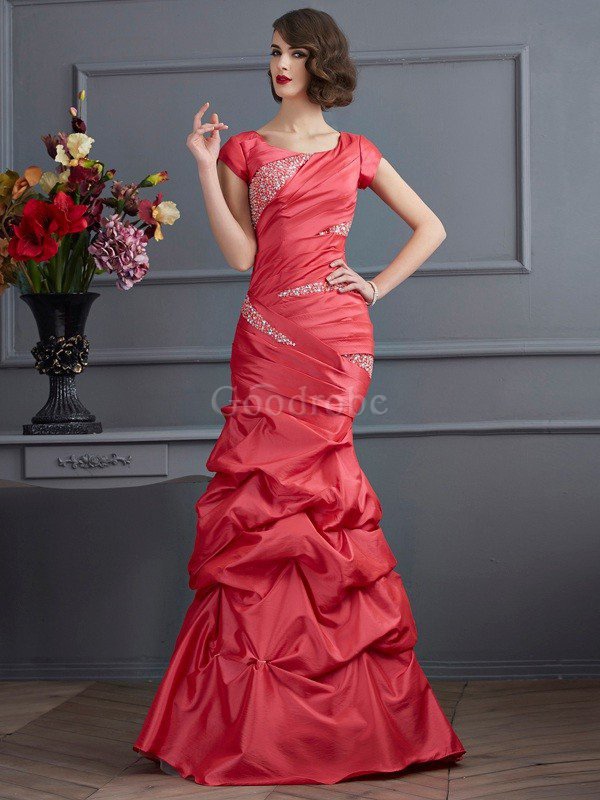 Robe de bal naturel avec manche courte en taffetas avec perle longueur au ras du sol