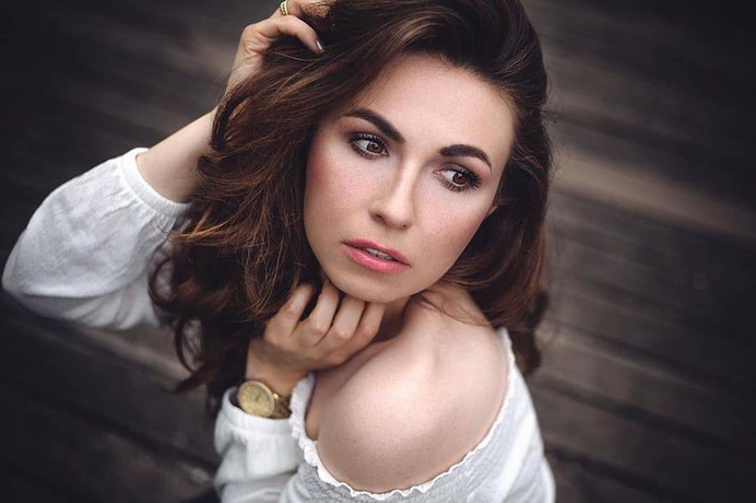 📸Photographer: Fynn Winkelhofer @fynnwinkelhoefer 🎀Model: Elena Mai @aleuna86 📌Follow: @portraitistnet 🔖Tag: #portraitistnet (at Munich, Germany) https://www.instagram.com/p/BxODdQ-J7-T/?utm_source=ig_tumblr_share&igshid=16wpjqigl9yvu