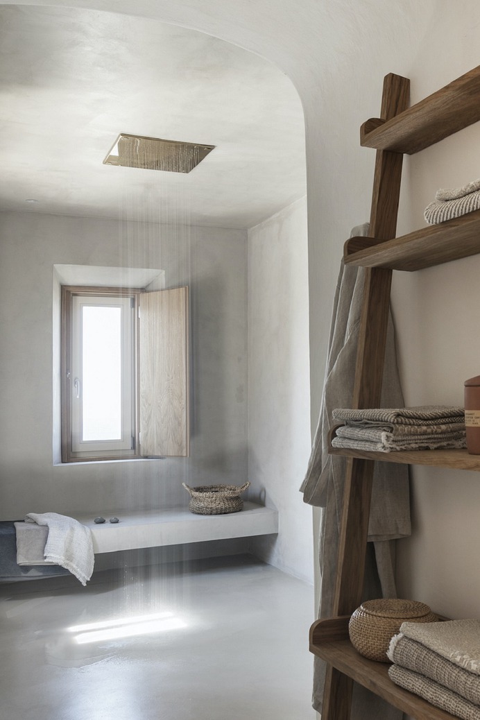 Earthy Neutrals: Villa in Mykonos renovated by Block722 Architects – Design. / Visual.
