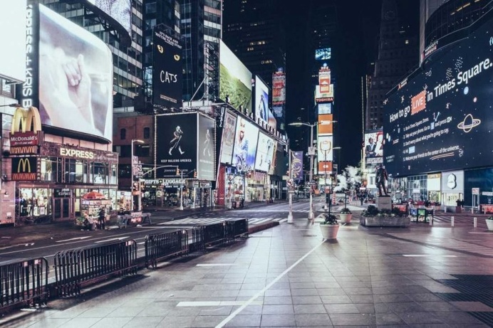 Desert in The City: Long Exposure Night Photography by Genaro Bardy