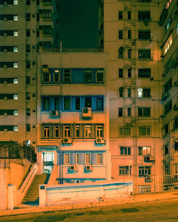 Hong Kong - The Tiny House Project: Urban Photography by Nikolaus Gruenwald