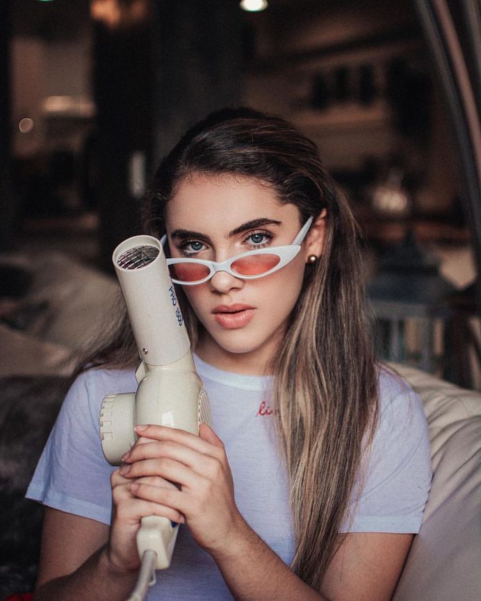 Mind-Blowing Fashion and Street Style Photography by Javier Sulbaran