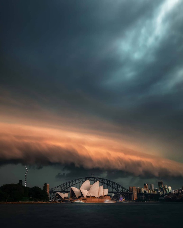 Striking Urban and Natural Landscapes of Australia by Heesoo Chung