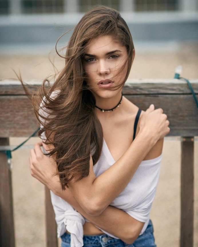 Beautiful Female Portraits by Mark Tiu
