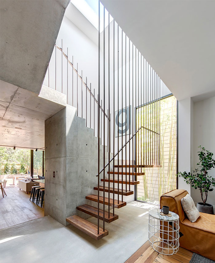 CO-AP Renovated and Extended a Typical Suburban Home in Sydney - InteriorZine