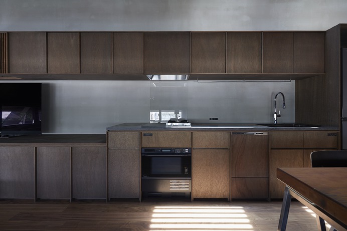 House in Sangenjaya by SUPPOSE DESIGN OFFICE