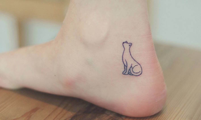 Minimal Foot Tattoos Ideas Showing Sometimes Less Is More #tattoo #bodyart