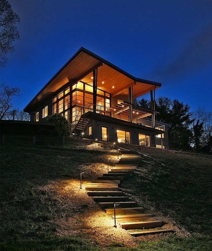 Green House Overlooking the Chesapeake Bay Designed by Gardner Mohr Architects #architecture