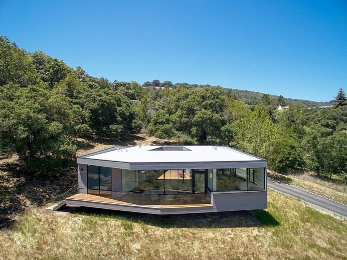 Box on the Rock by Schwartz and Architecture 1