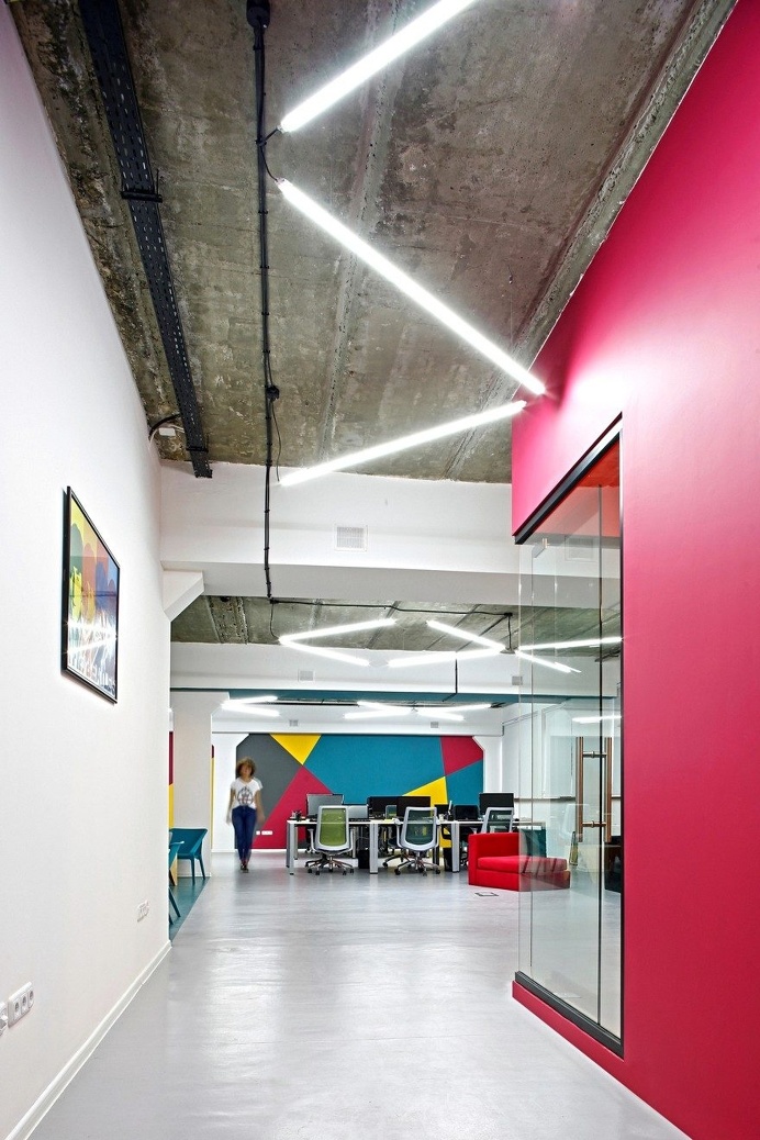 Open Workspace BigBek - SNKH Architectural Studio 8