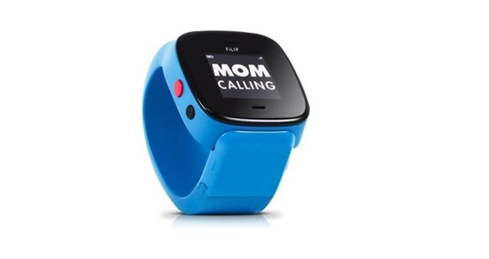 Craft and technology combined into one, a smartwatch for children allowing you to know where they are anytime. #design #product #industrial