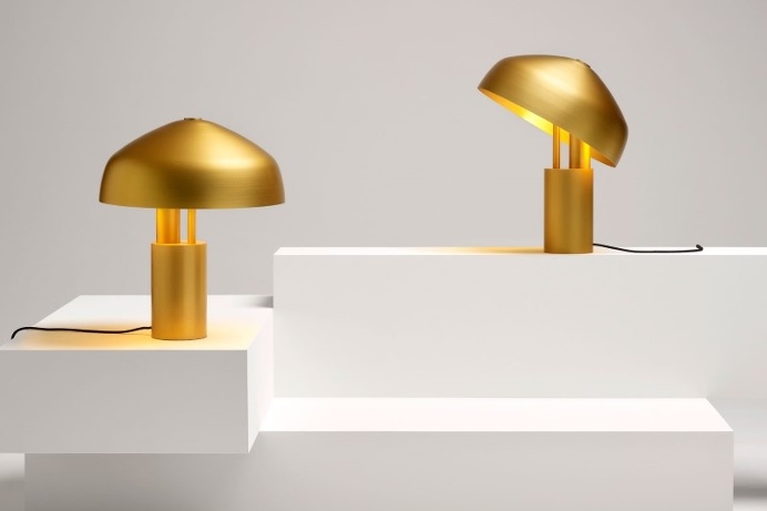 Aura Desk lamp
