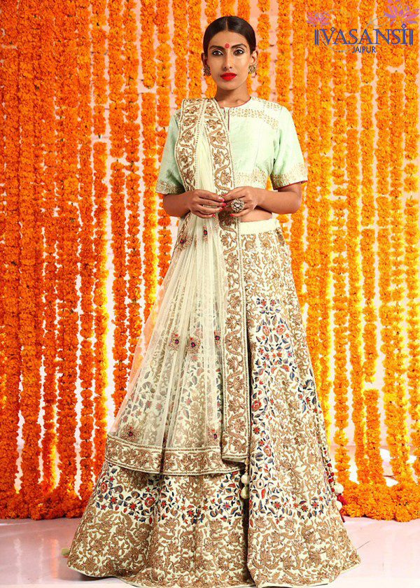 Vasansi Jaipur is an online designer store that is essentially well-suited in obliging the masses as it has a lovely combination of Indian s