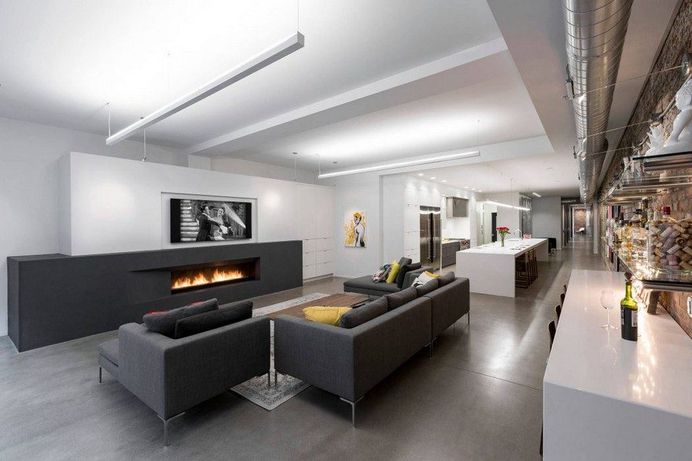 This Modern Cincinnati Loft Features an Industrial Refined Aesthetic