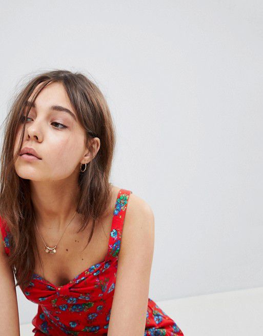 ASOS | ASOS – Geblümtes Mini-Sommerkleid aus Baumwolle mit Körbchen