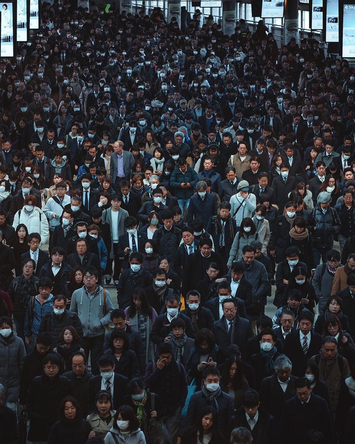 Striking Street Photography in Japan by James Takumi Shyegun