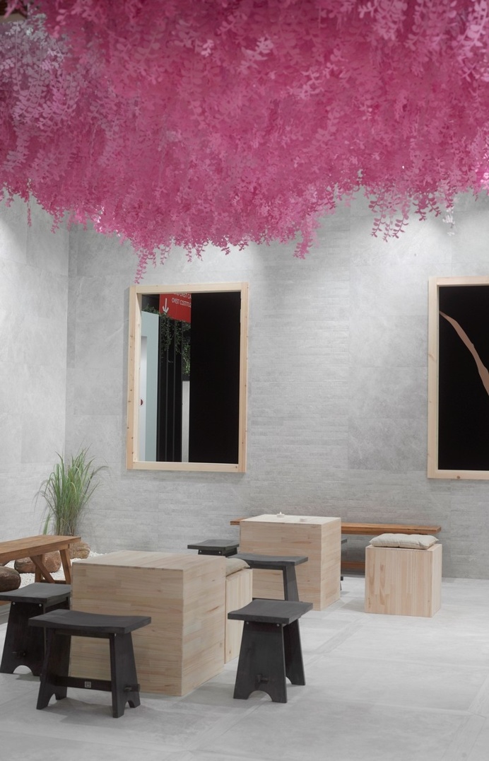 Paper Art Tribute to Japan, in Cersaine Exhibition / Empaperart