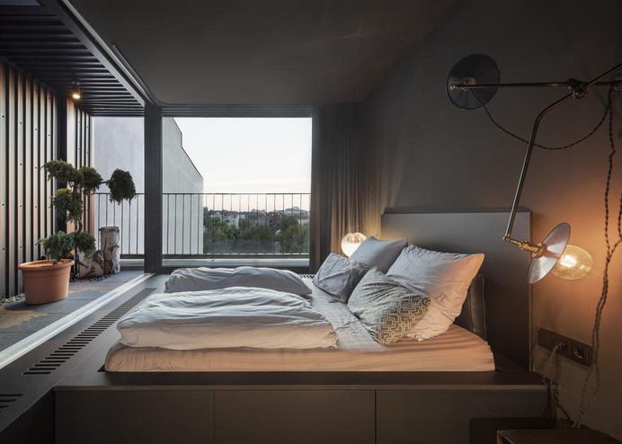 Rooftop Penthouse Incorporating Wrap-Around Terrace 11
