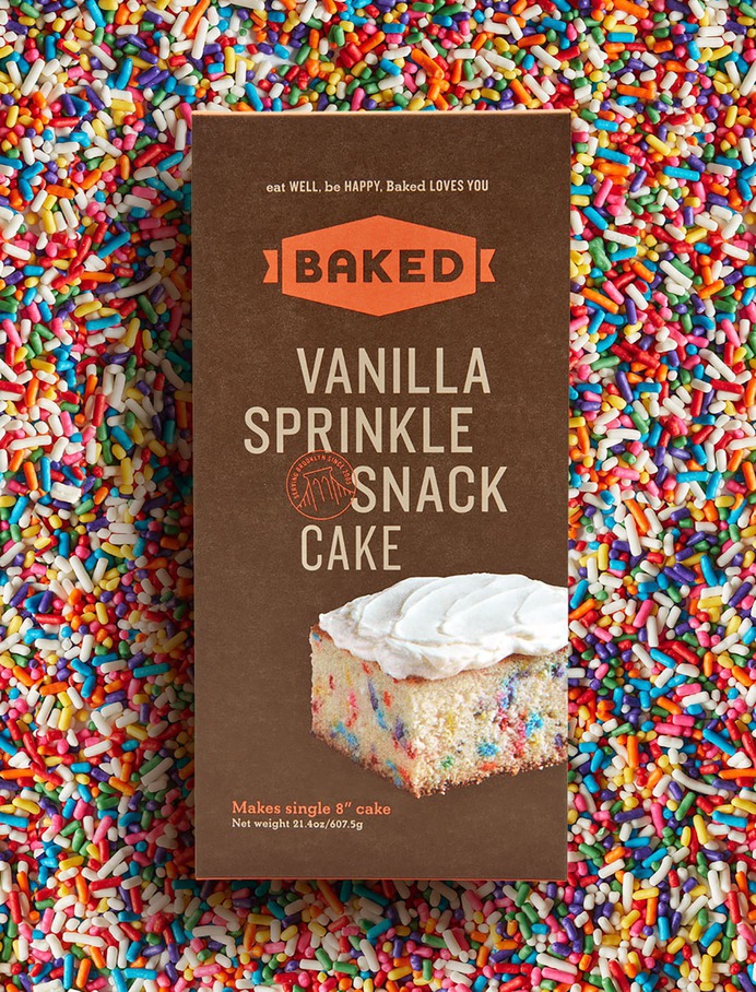 Baked - Mindsparkle Mag Hinterland is the owner of this beautiful project where tasty branding captures the maverick spirit of Baked, an artisanal bakery and cafe with locations in Brooklyn, Manhattan and Tokyo, that offers a unique take on American food with a twist. #logo #packaging #identity #branding #design #color #photography #graphic #design #gallery #blog #project #mindsparkle #mag #beautiful #portfolio #designer