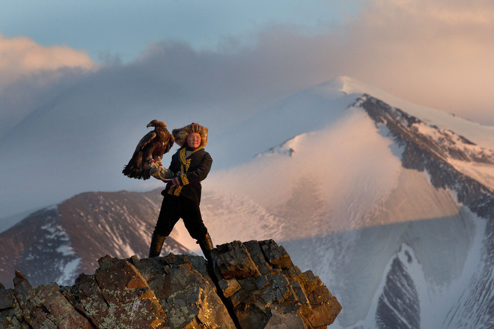 est100 一些攝影(some photos): Golden Eagle, 金鹰/ 金雕 #mountain #hunter #tibet #girl #childhood #snow #landscape #eagle #photography #nature #beauty