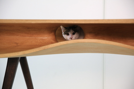 CATable by Hao Ruan_dezeen_4 #design #cat #wood #furniture #industrial #table