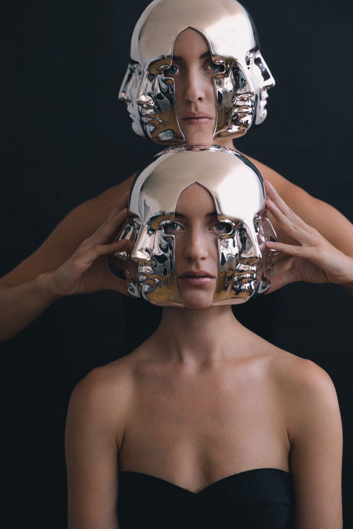 Why Twin Studies Are So Important to Science – Endpoints | A Science Publication by Elysium Health Photographer: CK Fletes Models: Larena and Elyse Winn MOTHERMARYMUSIC Hat: Heidi Lee