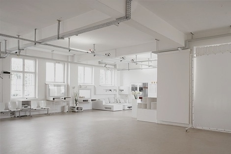 Alexander Gnädinger studio space at iainclaridge.net #studio